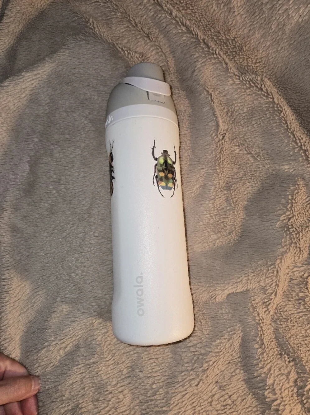Owala White 24oz Stainless Water Bottle